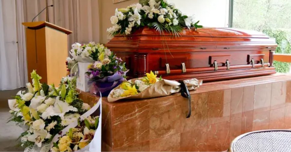 Tradicao Dos Caixoes Funerarios